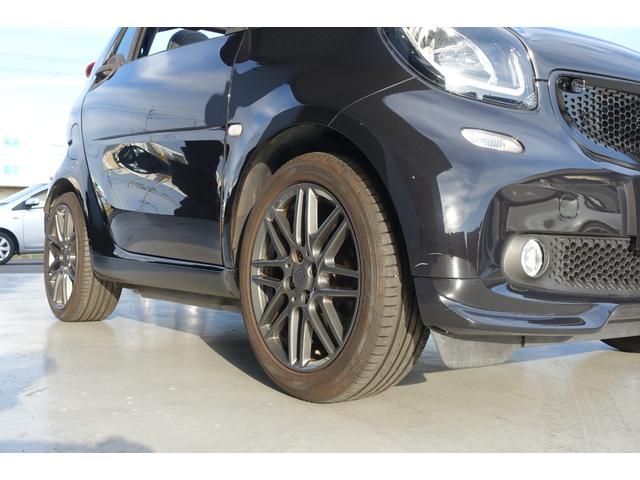スマートフォーツーカブリオ BRABUS スポーツ ストラーダナビTV バックカメラ ブラックレザーシート シートヒーター レッドソフトトップ ETC クルーズコントロール 純正アルミホイール キーレス 保証書 取説(40枚目)