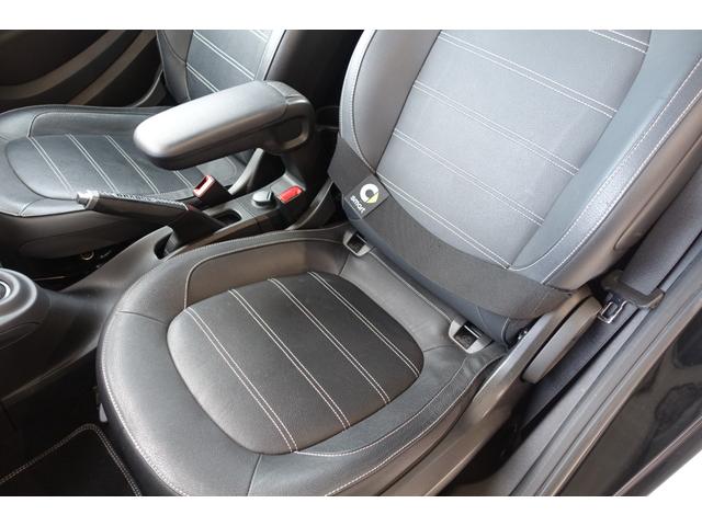 スマートフォーツーカブリオ BRABUS スポーツ ストラーダナビTV バックカメラ ブラックレザーシート シートヒーター レッドソフトトップ ETC クルーズコントロール 純正アルミホイール キーレス 保証書 取説(46枚目)