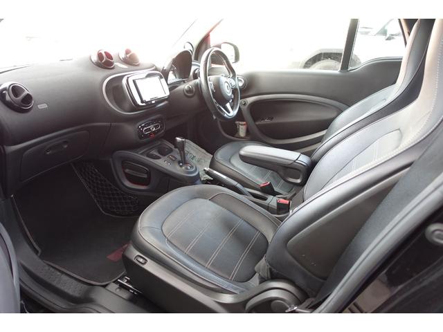 スマートフォーツーカブリオ BRABUS スポーツ ストラーダナビTV バックカメラ ブラックレザーシート シートヒーター レッドソフトトップ ETC クルーズコントロール 純正アルミホイール キーレス 保証書 取説(56枚目)