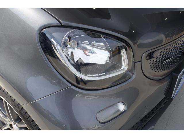 スマートフォーフォー ＢＲＡＢＵＳ　エクスクルーシブ　ブラックレザーシート　シートヒーター　パナソニック製ナビＴＶ　バックカメラ　ＥＴＣ　パノラマルーフ　パドルシフト　キーレス　純正１７インチアルミホイール　保証書　取説（10枚目）