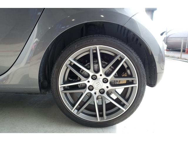 スマートフォーフォー ＢＲＡＢＵＳ　エクスクルーシブ　ブラックレザーシート　シートヒーター　パナソニック製ナビＴＶ　バックカメラ　ＥＴＣ　パノラマルーフ　パドルシフト　キーレス　純正１７インチアルミホイール　保証書　取説（12枚目）