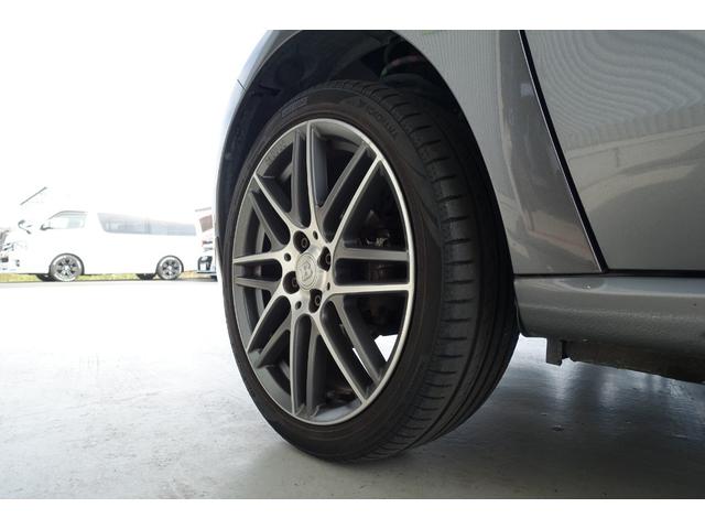 スマートフォーフォー ＢＲＡＢＵＳ　エクスクルーシブ　ブラックレザーシート　シートヒーター　パナソニック製ナビＴＶ　バックカメラ　ＥＴＣ　パノラマルーフ　パドルシフト　キーレス　純正１７インチアルミホイール　保証書　取説（15枚目）