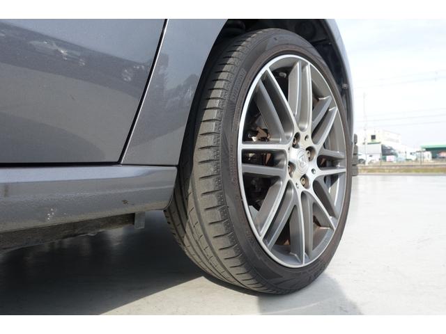 スマートフォーフォー ＢＲＡＢＵＳ　エクスクルーシブ　ブラックレザーシート　シートヒーター　パナソニック製ナビＴＶ　バックカメラ　ＥＴＣ　パノラマルーフ　パドルシフト　キーレス　純正１７インチアルミホイール　保証書　取説（17枚目）