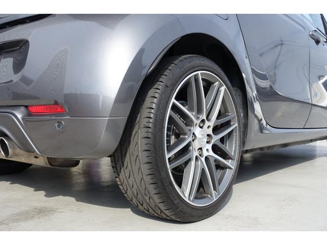 スマートフォーフォー ＢＲＡＢＵＳ　エクスクルーシブ　ブラックレザーシート　シートヒーター　パナソニック製ナビＴＶ　バックカメラ　ＥＴＣ　パノラマルーフ　パドルシフト　キーレス　純正１７インチアルミホイール　保証書　取説（19枚目）