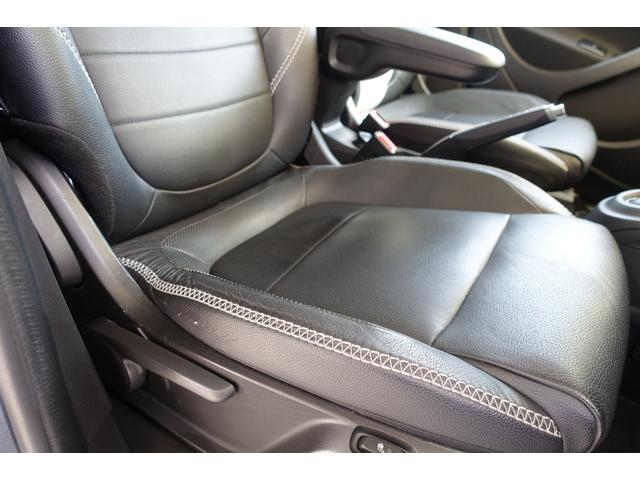 スマートフォーフォー ＢＲＡＢＵＳ　エクスクルーシブ　ブラックレザーシート　シートヒーター　パナソニック製ナビＴＶ　バックカメラ　ＥＴＣ　パノラマルーフ　パドルシフト　キーレス　純正１７インチアルミホイール　保証書　取説（24枚目）