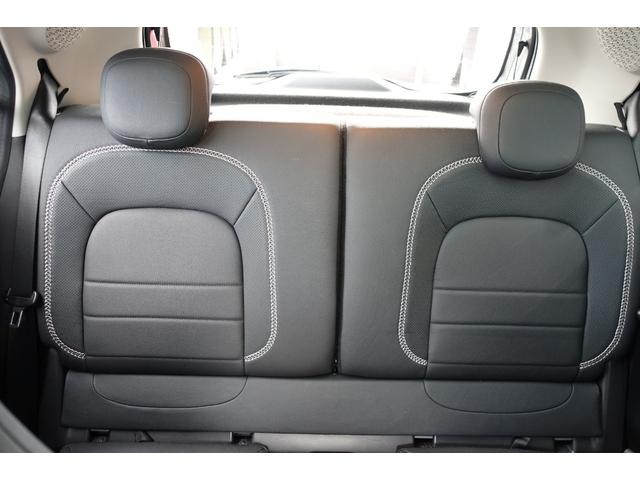 スマートフォーフォー ＢＲＡＢＵＳ　エクスクルーシブ　ブラックレザーシート　シートヒーター　パナソニック製ナビＴＶ　バックカメラ　ＥＴＣ　パノラマルーフ　パドルシフト　キーレス　純正１７インチアルミホイール　保証書　取説（51枚目）