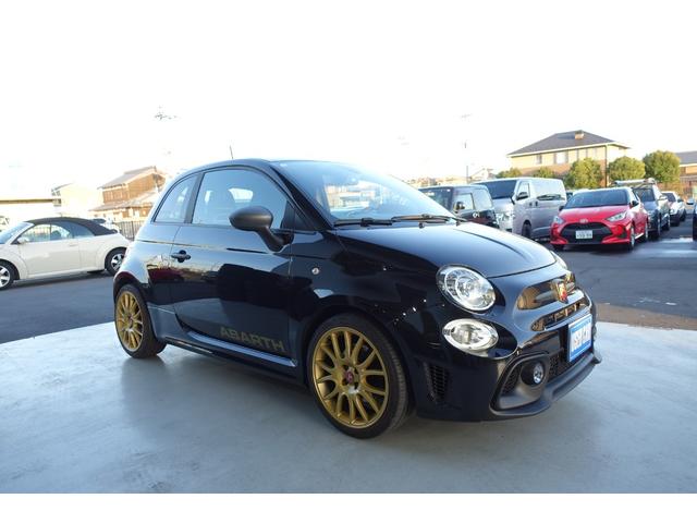 アバルト595 スコルピオーネオーロ 左ハンドル 5MT レコードモンツァマフラー Beats ハーフレザーシート デジタルインナーミラー CarPlay バックカメラ ETC キーレス スペアキー 保証書 取説(2枚目)