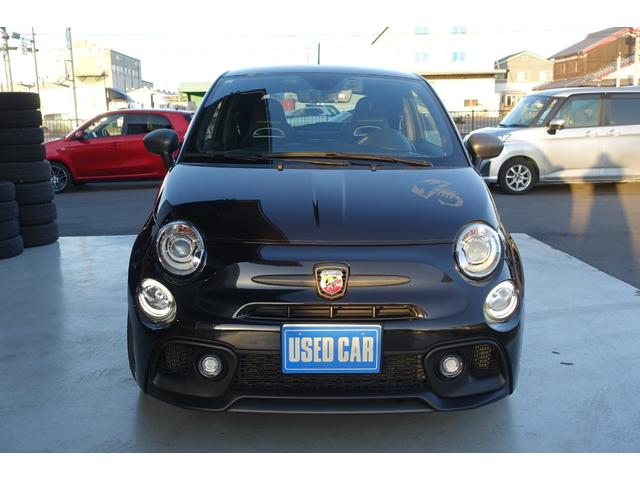 アバルト595 スコルピオーネオーロ 左ハンドル 5MT レコードモンツァマフラー Beats ハーフレザーシート デジタルインナーミラー CarPlay バックカメラ ETC キーレス スペアキー 保証書 取説(3枚目)