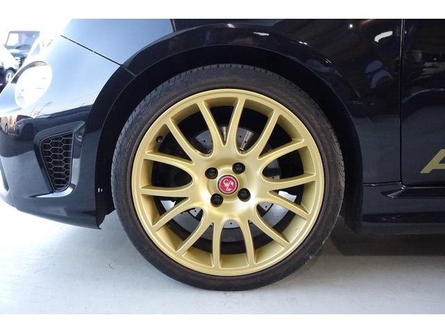 アバルト595 スコルピオーネオーロ 左ハンドル 5MT レコードモンツァマフラー Beats ハーフレザーシート デジタルインナーミラー CarPlay バックカメラ ETC キーレス スペアキー 保証書 取説(16枚目)