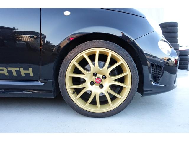 アバルト595 スコルピオーネオーロ 左ハンドル 5MT レコードモンツァマフラー Beats ハーフレザーシート デジタルインナーミラー CarPlay バックカメラ ETC キーレス スペアキー 保証書 取説(22枚目)