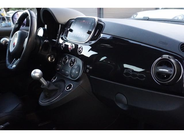 アバルト595 スコルピオーネオーロ 左ハンドル 5MT レコードモンツァマフラー Beats ハーフレザーシート デジタルインナーミラー CarPlay バックカメラ ETC キーレス スペアキー 保証書 取説(45枚目)