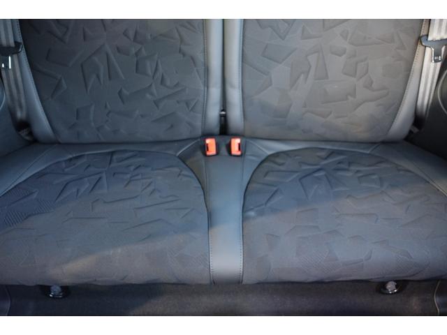 アバルト595 スコルピオーネオーロ 左ハンドル 5MT レコードモンツァマフラー Beats ハーフレザーシート デジタルインナーミラー CarPlay バックカメラ ETC キーレス スペアキー 保証書 取説(55枚目)