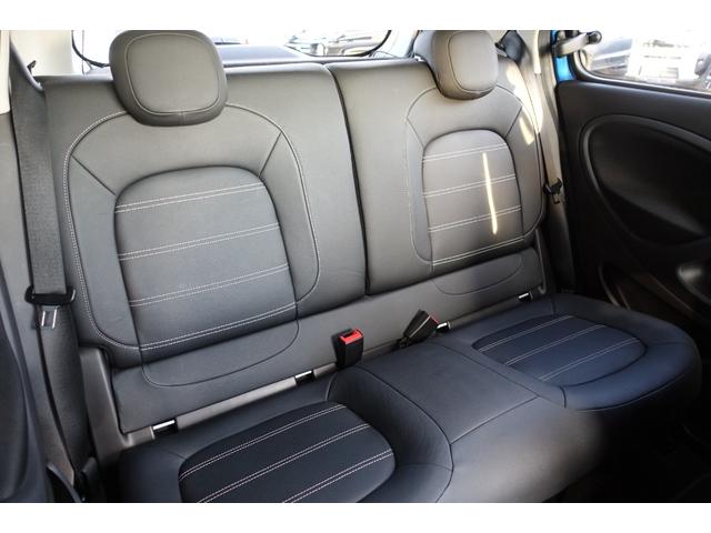 スマートフォーフォー プライム　ブラックレザーシート　パノラマルーフ　キーレス２本　Ｂｌｕｅｔｏｏｔｈ対応オーディオ　シートヒーター　衝突軽減ブレーキ　クルーズコントロール　純正アルミホイール（36枚目）