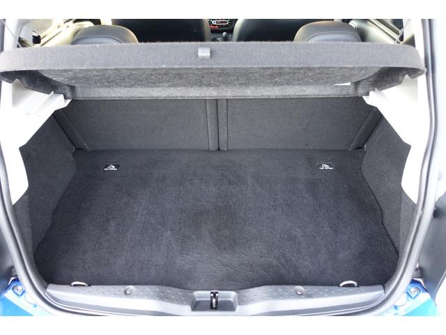 スマートフォーフォー プライム　ブラックレザーシート　パノラマルーフ　キーレス２本　Ｂｌｕｅｔｏｏｔｈ対応オーディオ　シートヒーター　衝突軽減ブレーキ　クルーズコントロール　純正アルミホイール（37枚目）