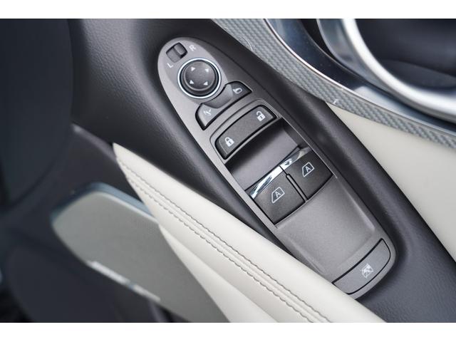 イギリスその他 　ＩＮＦＩＮＩＴＹ　インフィニティ　Ｑ６０　ＲＥＤ　ＳＰＯＲＴＳ　４００　ＡＷＤ　右ハンドル　ＶＲ３０　４００馬力　７速ＡＴ　車検２年付（31枚目）