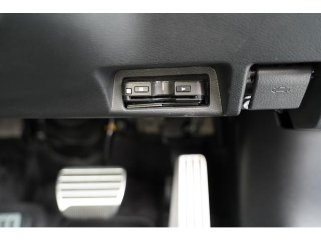 イギリスその他 　ＩＮＦＩＮＩＴＹ　インフィニティ　Ｑ６０　ＲＥＤ　ＳＰＯＲＴＳ　４００　ＡＷＤ　右ハンドル　ＶＲ３０　４００馬力　７速ＡＴ　車検２年付（44枚目）