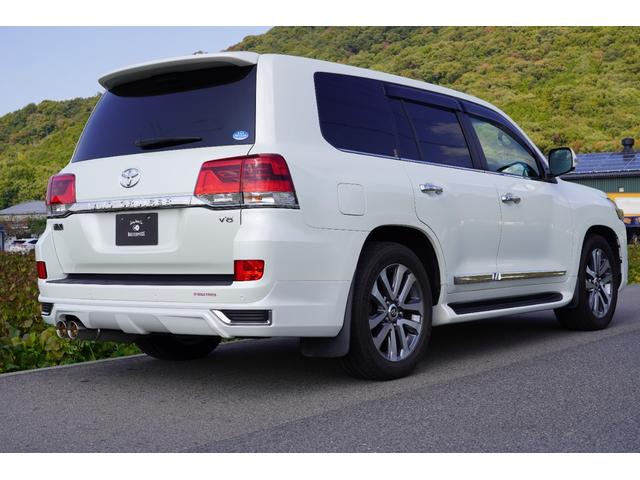 ランドクルーザー ZX ワンオーナー!!屋内保管車両!!茶本革・サンルーフ・後席モニター・シートベンチレーション・シートヒーター(5枚目)