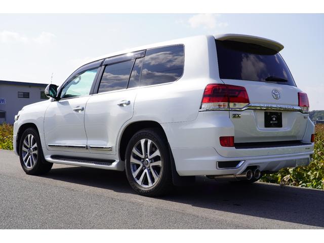 ランドクルーザー ZX ワンオーナー!!屋内保管車両!!茶本革・サンルーフ・後席モニター・シートベンチレーション・シートヒーター(7枚目)