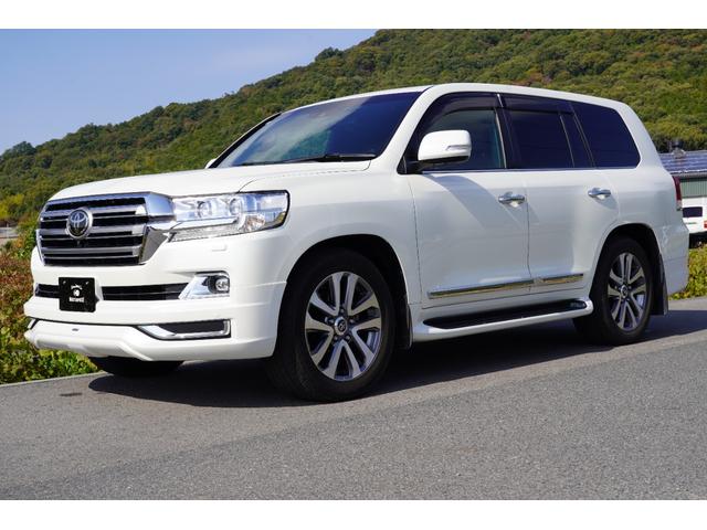 ランドクルーザー ZX ワンオーナー!!屋内保管車両!!茶本革・サンルーフ・後席モニター・シートベンチレーション・シートヒーター(9枚目)