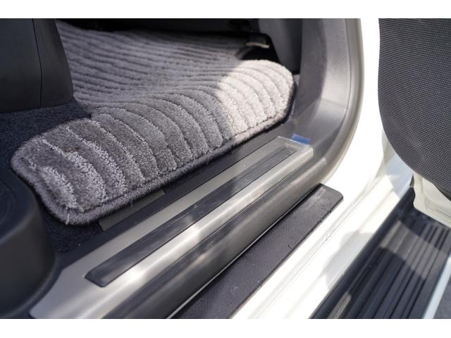 ランドクルーザー ZX ワンオーナー!!屋内保管車両!!茶本革・サンルーフ・後席モニター・シートベンチレーション・シートヒーター(12枚目)