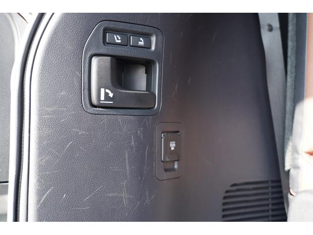 ランドクルーザー ZX ワンオーナー!!屋内保管車両!!茶本革・サンルーフ・後席モニター・シートベンチレーション・シートヒーター(24枚目)