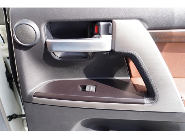 ランドクルーザー ZX ワンオーナー!!屋内保管車両!!茶本革・サンルーフ・後席モニター・シートベンチレーション・シートヒーター(42枚目)