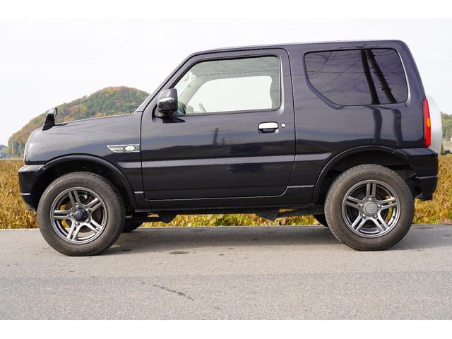 ジムニー ランドベンチャー　５速ＭＴ　パートタイム４ＷＤ　屋内保管　後席シートビニール付　運転席シートヒーター　車検時記録簿有り（8枚目）