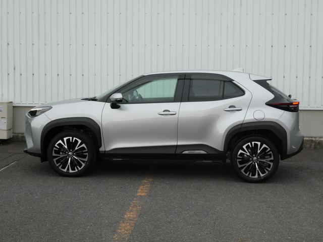 ヤリスクロス ハイブリッドZ 純正ナビ・バックカメラ・ドラレコ・ETC付 ドライブレコーダ インテリジェントキー シ-トヒ-タ- LEDライト 1オ-ナ- リアカメラ クルーズコントロール 横滑り防止システム 禁煙 電動シ-ト(14枚目)