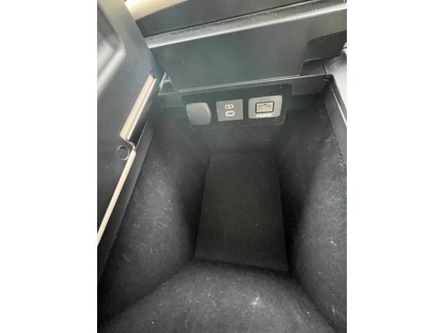 LM LM500h バージョンL 事前確認車両 パノラマビュー 3眼フルLED レクサスチームメイト デジタルインナーミラー 12.3インチTFTメーター マークレビンソン リアエンターテイメント 禁煙車(21枚目)