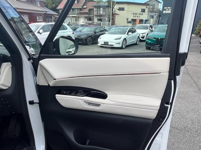 LM LM500h バージョンL 事前確認車両 パノラマビュー 3眼フルLED レクサスチームメイト デジタルインナーミラー 12.3インチTFTメーター マークレビンソン リアエンターテイメント 禁煙車(28枚目)