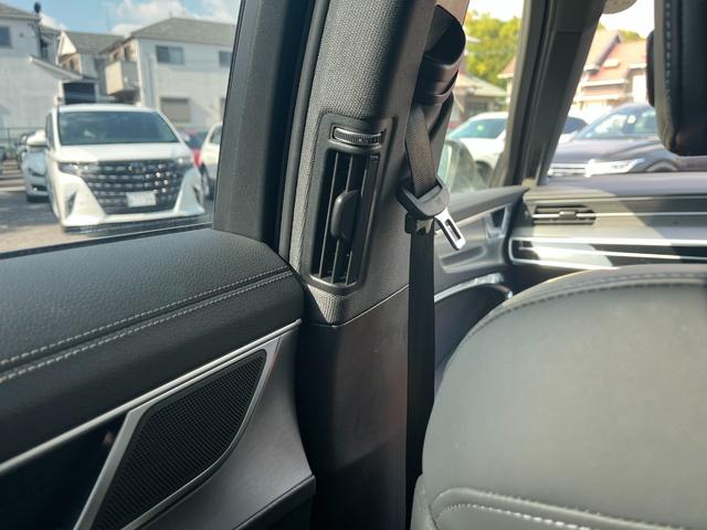 Ａ６ ４５ＴＦＳＩクワトロスポーツ　Ｓラインパッケージ　ブラックスタイリングパッケージ　サラウンドビューカメラ　ＡｐｐｌｅＣａｒｐｌａｙシートベンチレーション　シートヒーター　パークアシストプラス　ステンレスペダル　ＨＤマトリクスＬＥＤ（11枚目）