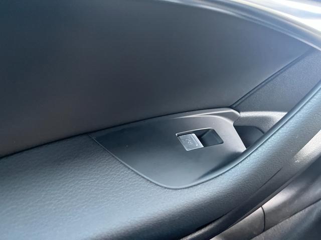 Ａ６ ４５ＴＦＳＩクワトロスポーツ　Ｓラインパッケージ　ブラックスタイリングパッケージ　サラウンドビューカメラ　ＡｐｐｌｅＣａｒｐｌａｙシートベンチレーション　シートヒーター　パークアシストプラス　ステンレスペダル　ＨＤマトリクスＬＥＤ（23枚目）