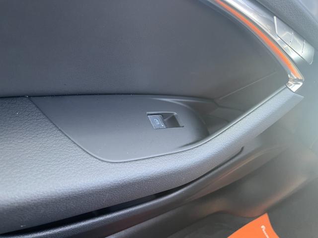 Ａ６ ４５ＴＦＳＩクワトロスポーツ　Ｓラインパッケージ　ブラックスタイリングパッケージ　サラウンドビューカメラ　ＡｐｐｌｅＣａｒｐｌａｙシートベンチレーション　シートヒーター　パークアシストプラス　ステンレスペダル　ＨＤマトリクスＬＥＤ（28枚目）