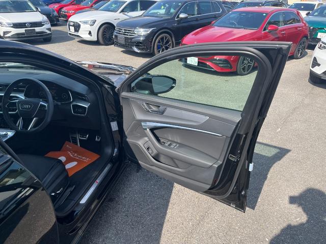 Ａ６ ４５ＴＦＳＩクワトロスポーツ　Ｓラインパッケージ　ブラックスタイリングパッケージ　サラウンドビューカメラ　ＡｐｐｌｅＣａｒｐｌａｙシートベンチレーション　シートヒーター　パークアシストプラス　ステンレスペダル　ＨＤマトリクスＬＥＤ（38枚目）