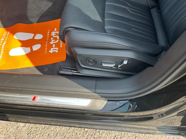 Ａ６ ４５ＴＦＳＩクワトロスポーツ　Ｓラインパッケージ　ブラックスタイリングパッケージ　サラウンドビューカメラ　ＡｐｐｌｅＣａｒｐｌａｙシートベンチレーション　シートヒーター　パークアシストプラス　ステンレスペダル　ＨＤマトリクスＬＥＤ（46枚目）