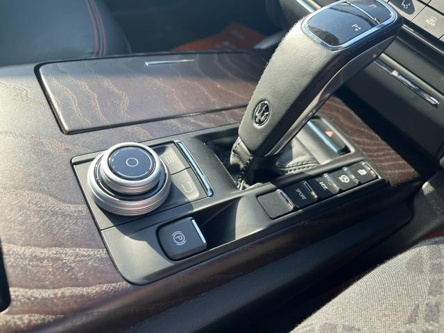 ギブリ ベースグレード サンルーフ harman/kardon 禁煙車 ナビ ドライバーズアシスタンスパッケージ 全方位カメラ パワートランク パワーシート 本革シート 革巻きステアリングホイール AppleCarplay(32枚目)