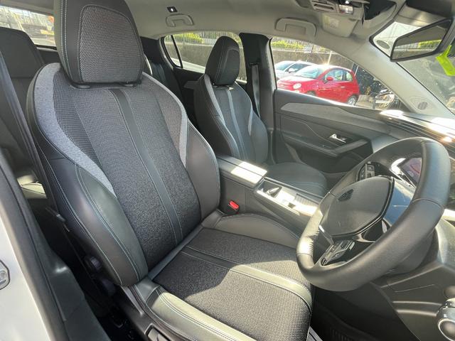 総在庫１２０台！全車認定書・整備・保証付き販売☆ローン最長１２０回・下取保証有り！全国陸送半額♪