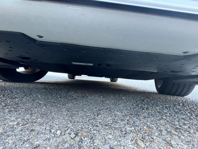 展示前には全車、内外装を厳しくチェックしておりますが、万が一見落とし等があってはダメなので、外部検査員によるチェックで更に厳しーくチェック済み＾＾