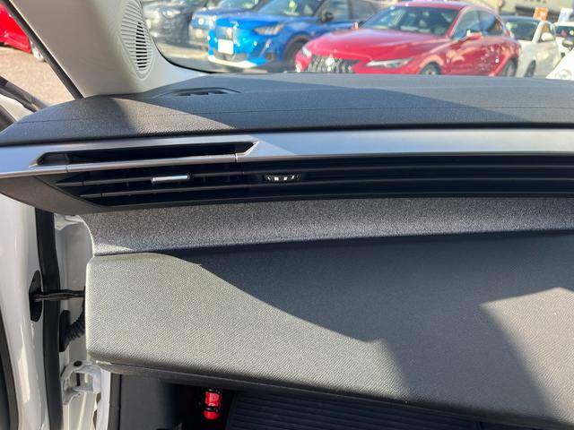 将来的な不具合等のトラブルを避ける為、修復歴・事故歴のある車は展示しておりません＾＾