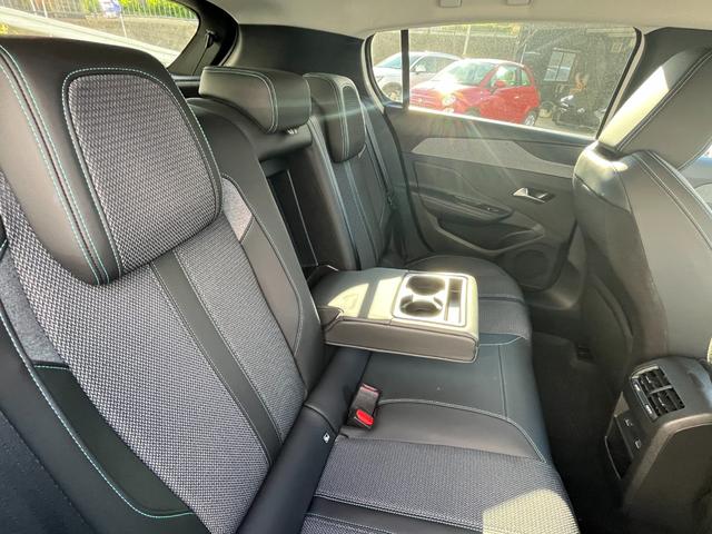 総在庫１２０台！全車認定書・整備・保証付き販売☆ローン最長１２０回・下取保証有り！全国陸送半額♪