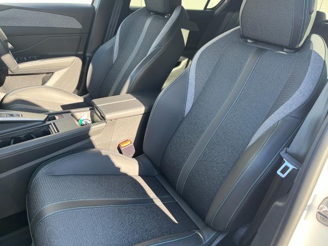 当店ではオンラインでのご相談も承っております！お手持ちのパソコンやスマートフォンよりご利用頂け、アプリのＤＬやアカウント登録等は一切不要です。お客様のお顔は映さず、車両状態をライブ映像でご確認頂けます