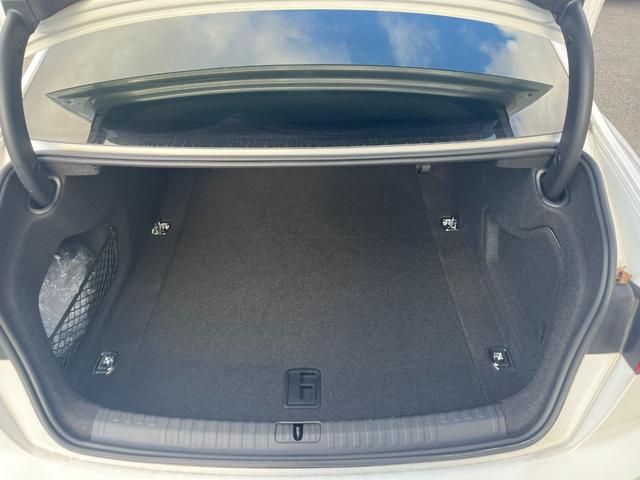 Ａ６ ４５ＴＦＳＩクワトロ　Ｓライン　バーチャルコックピット　サラウンドビューモニター　パワートランク　マトリクスＬＥＤヘッドライト　ステアリングヒーター　レザーシート　シートヒーター　スマートキー　禁煙車　ＡｐｐｌｅＣａｒＰｌａｙ（26枚目）