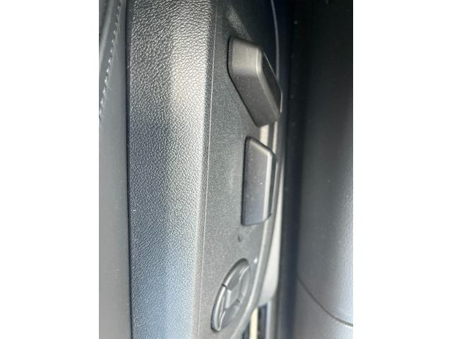 Ａ６ ４５ＴＦＳＩクワトロ　Ｓライン　バーチャルコックピット　サラウンドビューモニター　パワートランク　マトリクスＬＥＤヘッドライト　ステアリングヒーター　レザーシート　シートヒーター　スマートキー　禁煙車　ＡｐｐｌｅＣａｒＰｌａｙ（47枚目）