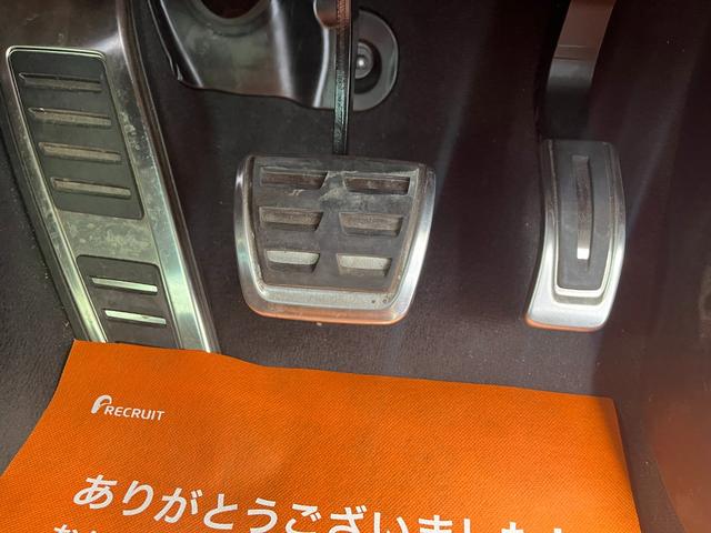 Ａ６ ４５ＴＦＳＩクワトロ　Ｓライン　バーチャルコックピット　サラウンドビューモニター　パワートランク　マトリクスＬＥＤヘッドライト　ステアリングヒーター　レザーシート　シートヒーター　スマートキー　禁煙車　ＡｐｐｌｅＣａｒＰｌａｙ（58枚目）