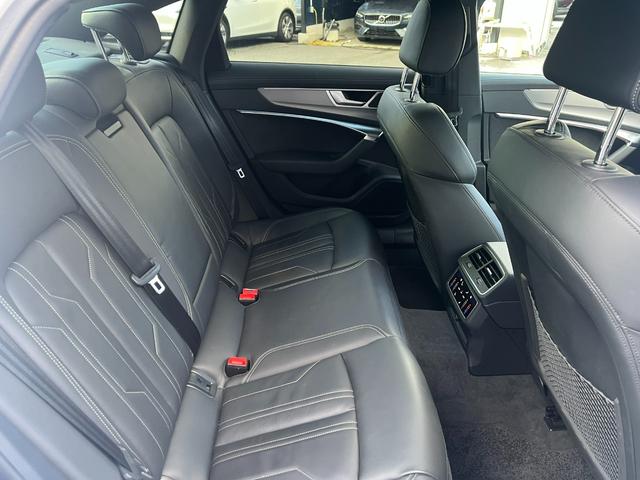 Ａ６ ４５ＴＦＳＩクワトロ　Ｓライン　バーチャルコックピット　サラウンドビューモニター　パワートランク　マトリクスＬＥＤヘッドライト　ステアリングヒーター　レザーシート　シートヒーター　スマートキー　禁煙車　ＡｐｐｌｅＣａｒＰｌａｙ（62枚目）