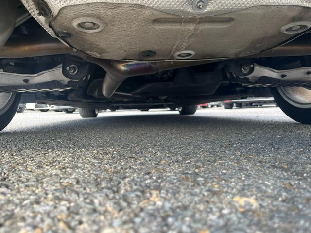 Ａ６ ４５ＴＦＳＩクワトロ　Ｓライン　バーチャルコックピット　サラウンドビューモニター　パワートランク　マトリクスＬＥＤヘッドライト　ステアリングヒーター　レザーシート　シートヒーター　スマートキー　禁煙車　ＡｐｐｌｅＣａｒＰｌａｙ（65枚目）