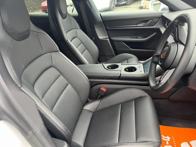 タイカン タイカン　４Ｓ　禁煙車　シートヒーター　レーンチェンジアシスト　ブラックレザーシート　全方位カメラ　ブラインドスポット　ドライブレコーダー　　パワーバックドア　ＡｐｐｌｅＣａｒＰｌａｙ（7枚目）