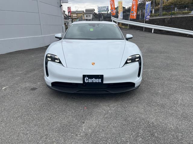 タイカン タイカン　４Ｓ　禁煙車　シートヒーター　レーンチェンジアシスト　ブラックレザーシート　全方位カメラ　ブラインドスポット　ドライブレコーダー　　パワーバックドア　ＡｐｐｌｅＣａｒＰｌａｙ（29枚目）