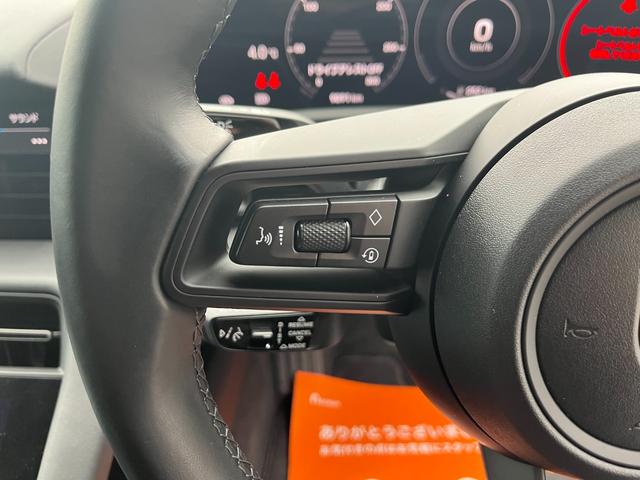 タイカン タイカン　４Ｓ　禁煙車　シートヒーター　レーンチェンジアシスト　ブラックレザーシート　全方位カメラ　ブラインドスポット　ドライブレコーダー　　パワーバックドア　ＡｐｐｌｅＣａｒＰｌａｙ（36枚目）