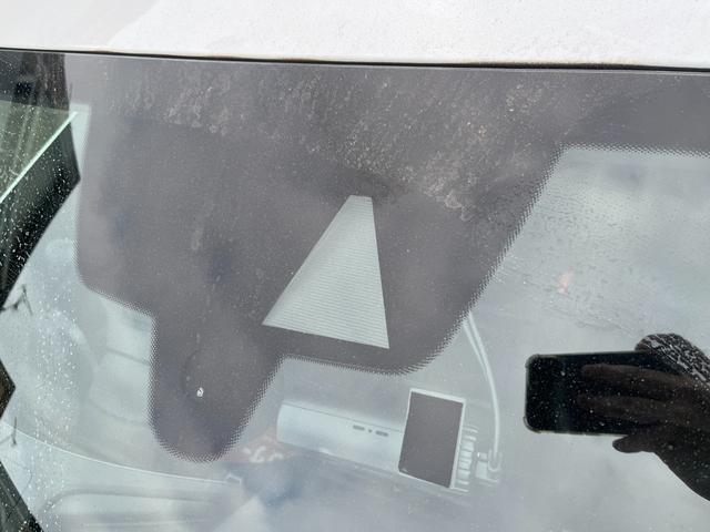 タイカン タイカン　４Ｓ　禁煙車　シートヒーター　レーンチェンジアシスト　ブラックレザーシート　全方位カメラ　ブラインドスポット　ドライブレコーダー　　パワーバックドア　ＡｐｐｌｅＣａｒＰｌａｙ（52枚目）